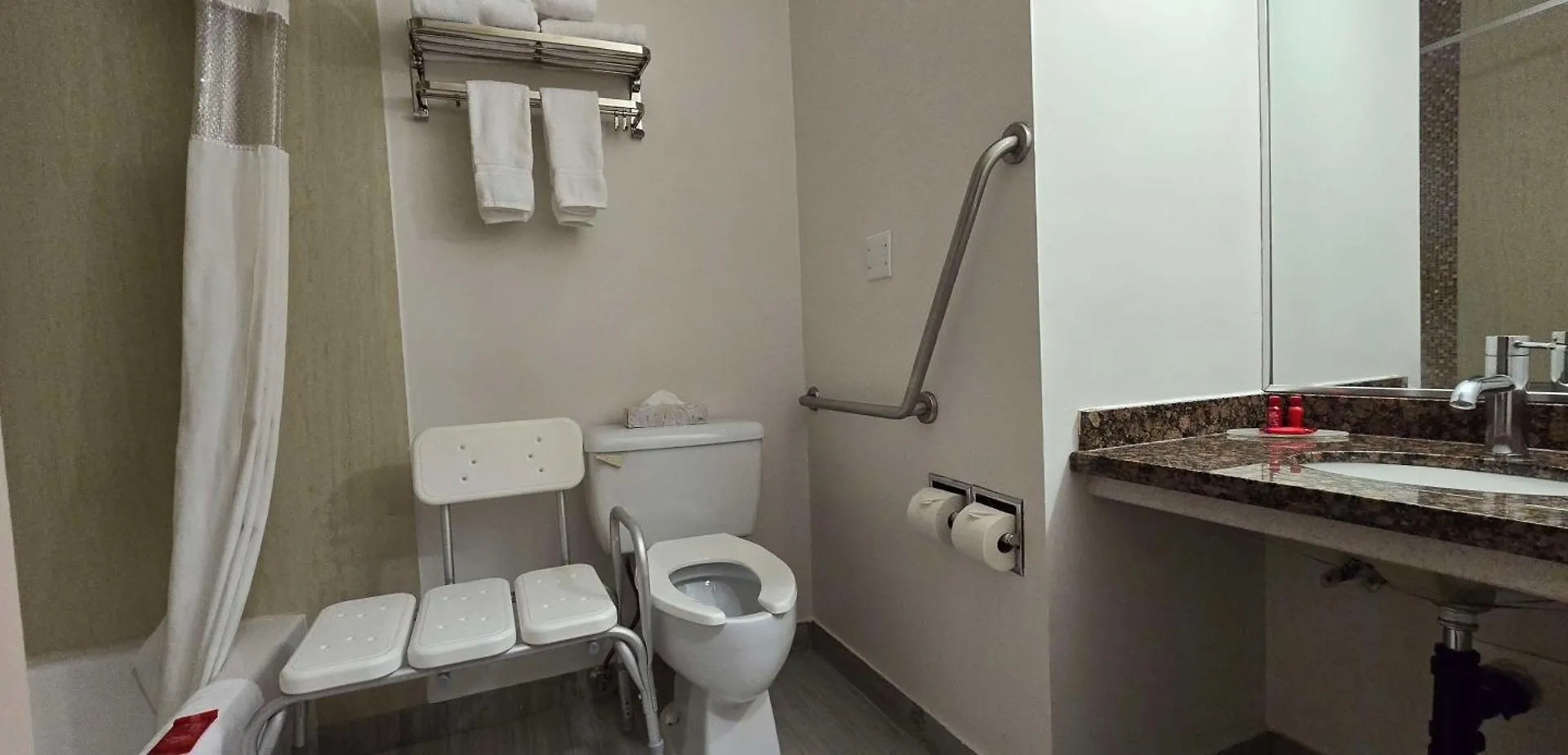 Surestay By Best Western Richmond Vancouver Airport 2*,
